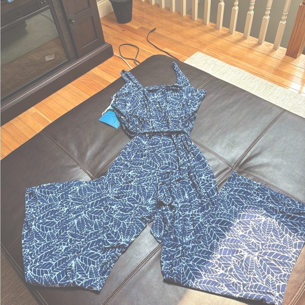 Market & Spruce Blue Leaf Print Jumpsuit. New with tags.